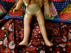 snow white unmarked legs